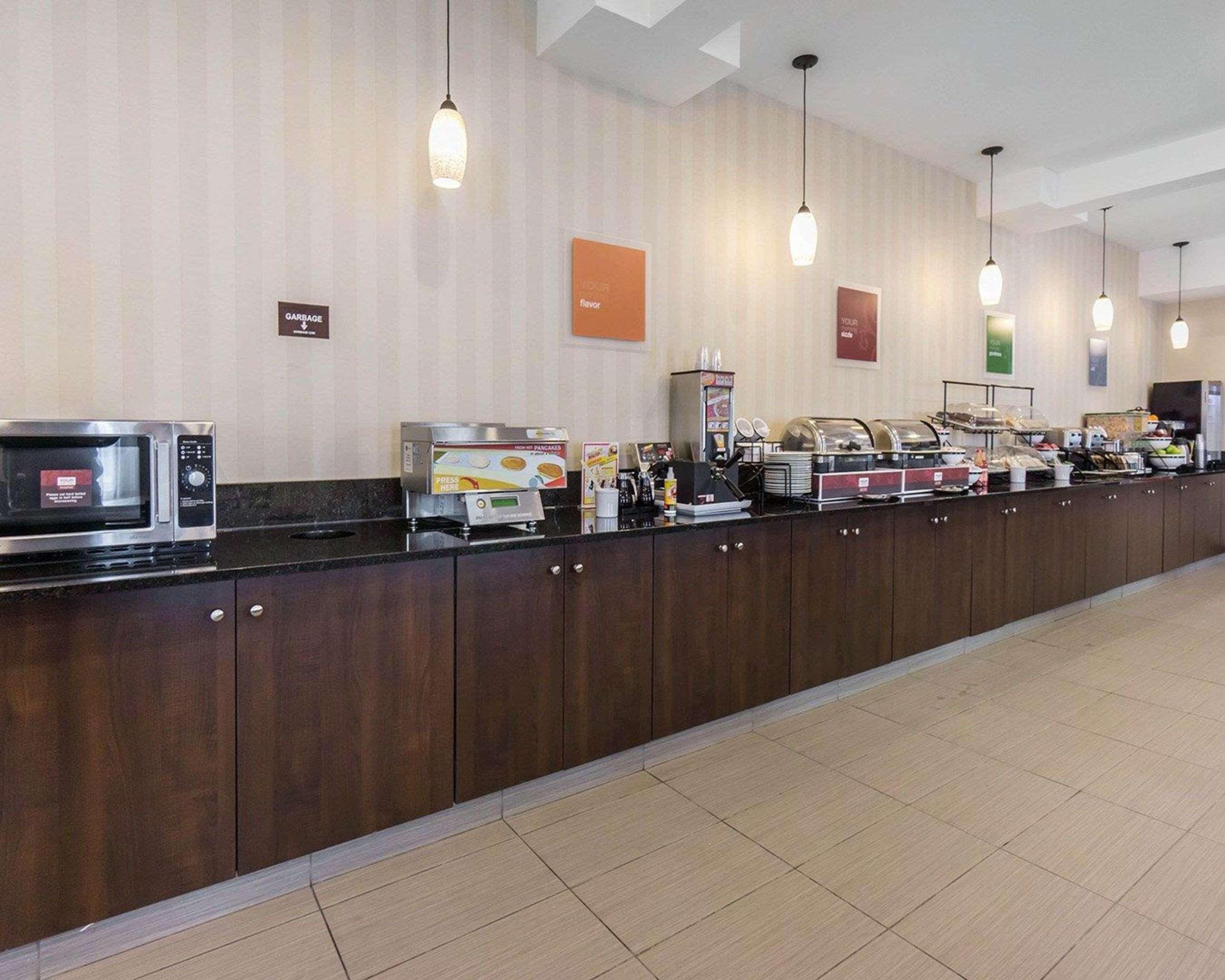 Comfort Inn & Suites Fox Creek Esterno foto