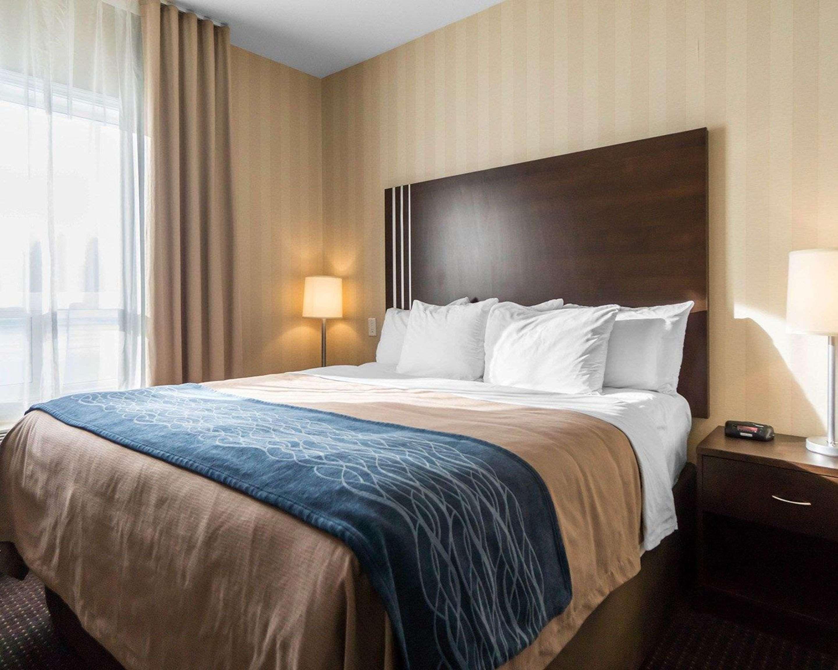 Comfort Inn & Suites Fox Creek Esterno foto