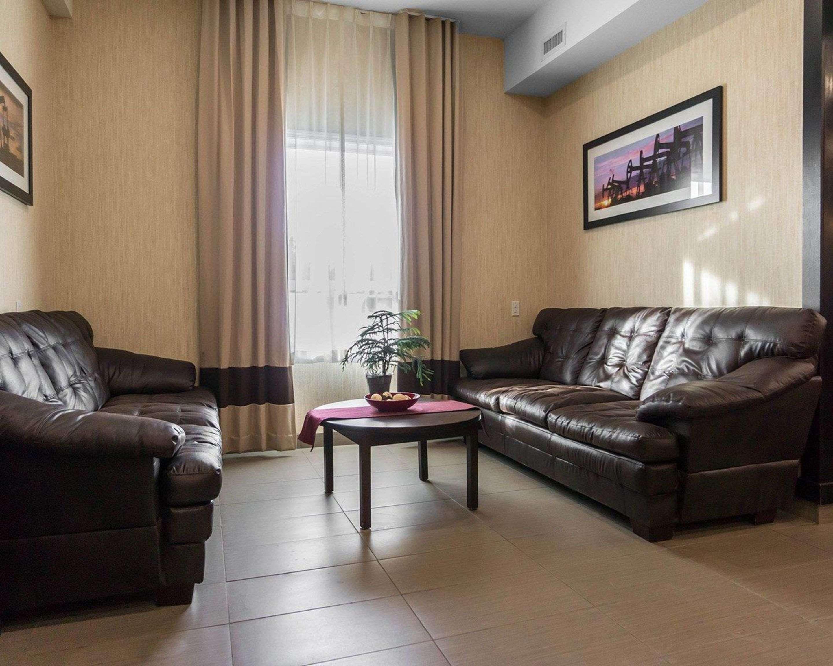 Comfort Inn & Suites Fox Creek Esterno foto