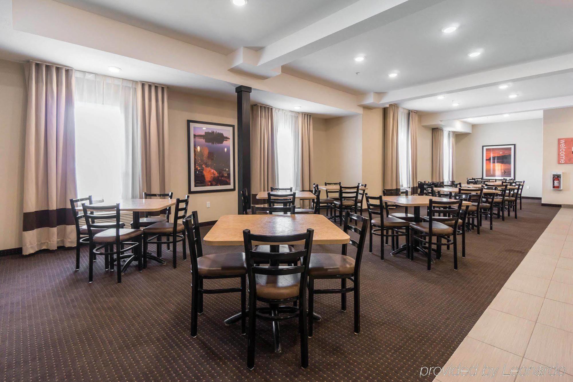 Comfort Inn & Suites Fox Creek Esterno foto
