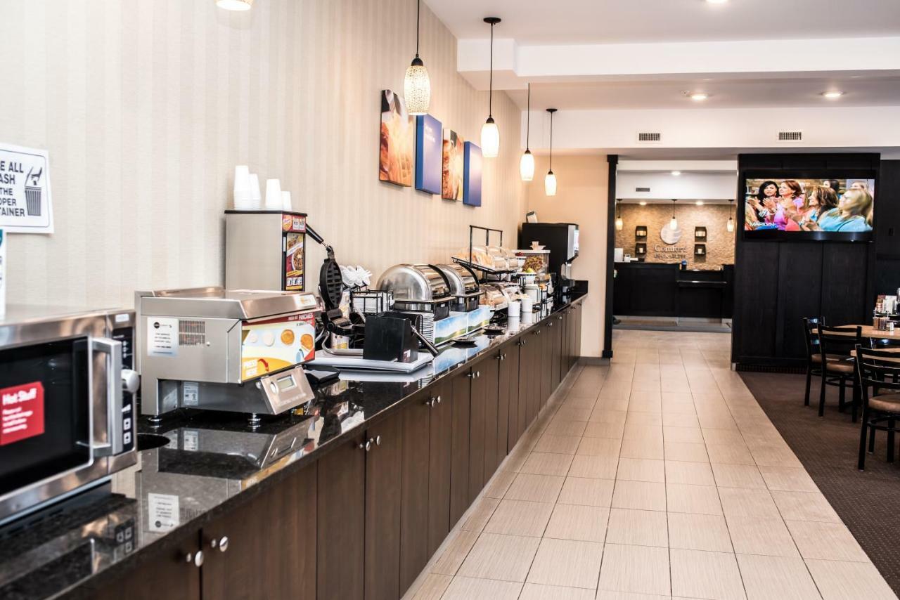 Comfort Inn & Suites Fox Creek Esterno foto